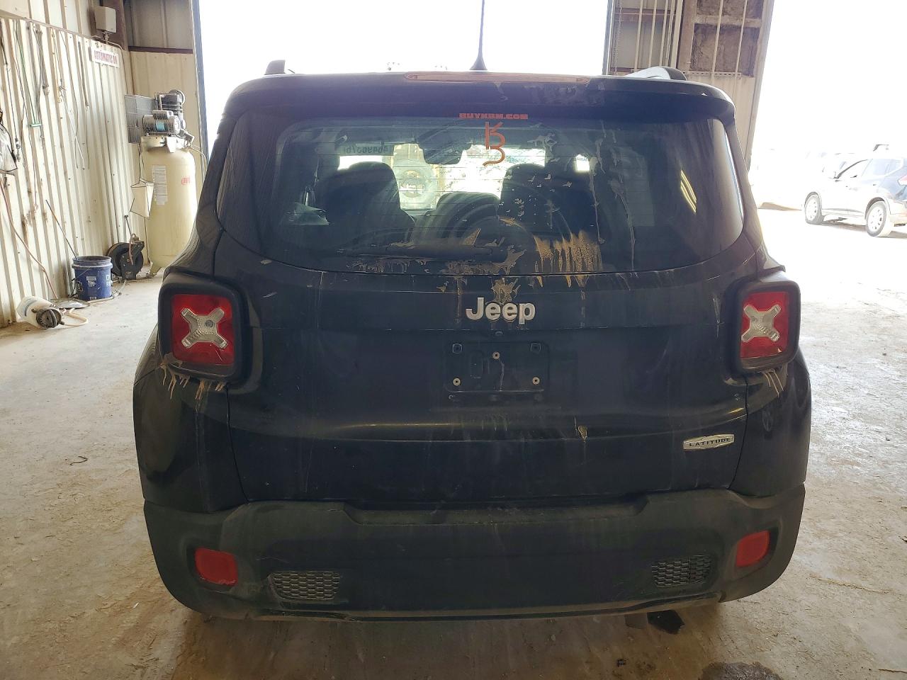 2017 JEEP RENEGADE LATITUDE photo 11