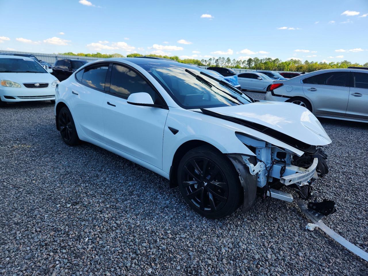 2023 TESLA MODEL 3 photo 4