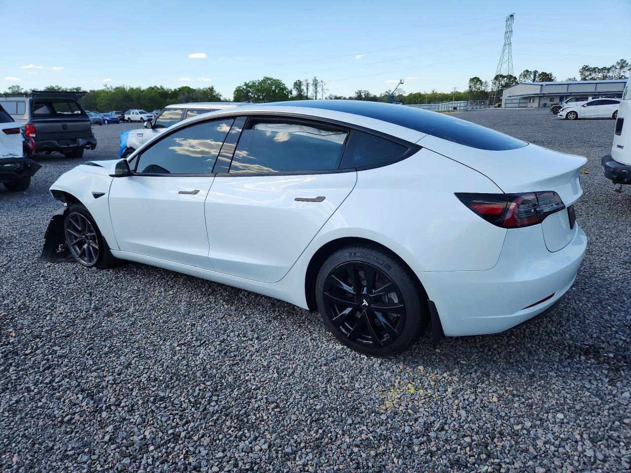 2023 TESLA MODEL 3 photo 2