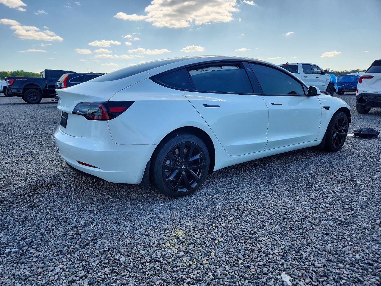 2023 TESLA MODEL 3 photo 3