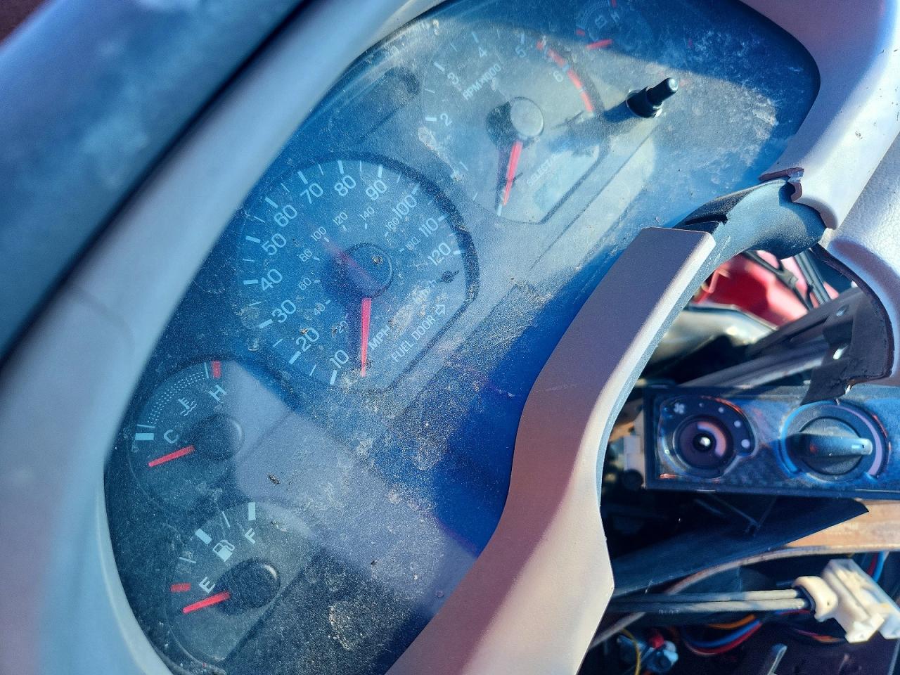 2002 FORD MUSTANG photo 17
