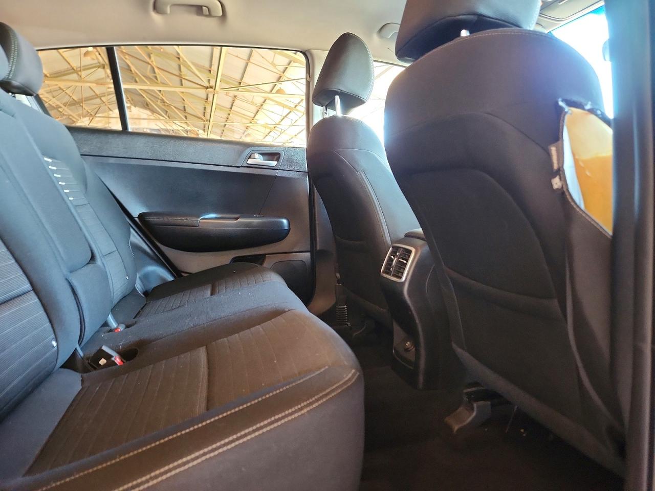 2018 KIA SPORTAGE LX photo 21