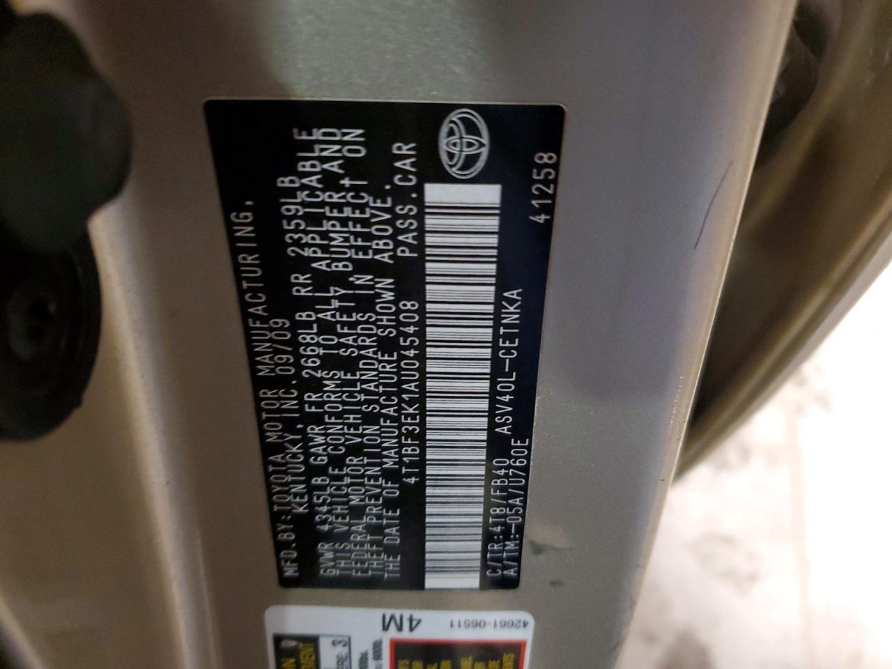 2010 TOYOTA CAMRY LE photo 23