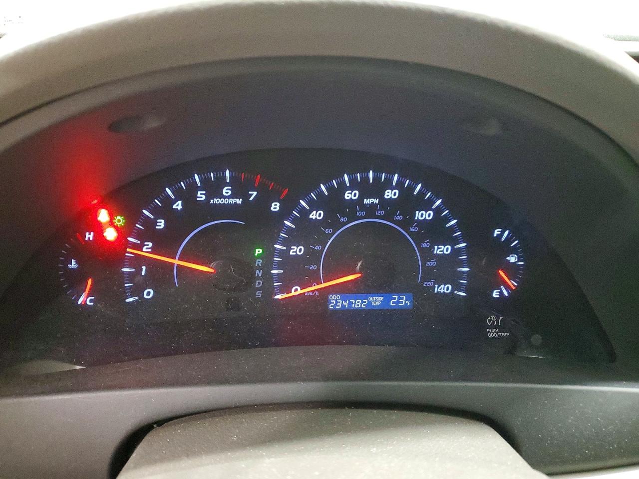 2010 TOYOTA CAMRY LE photo 17