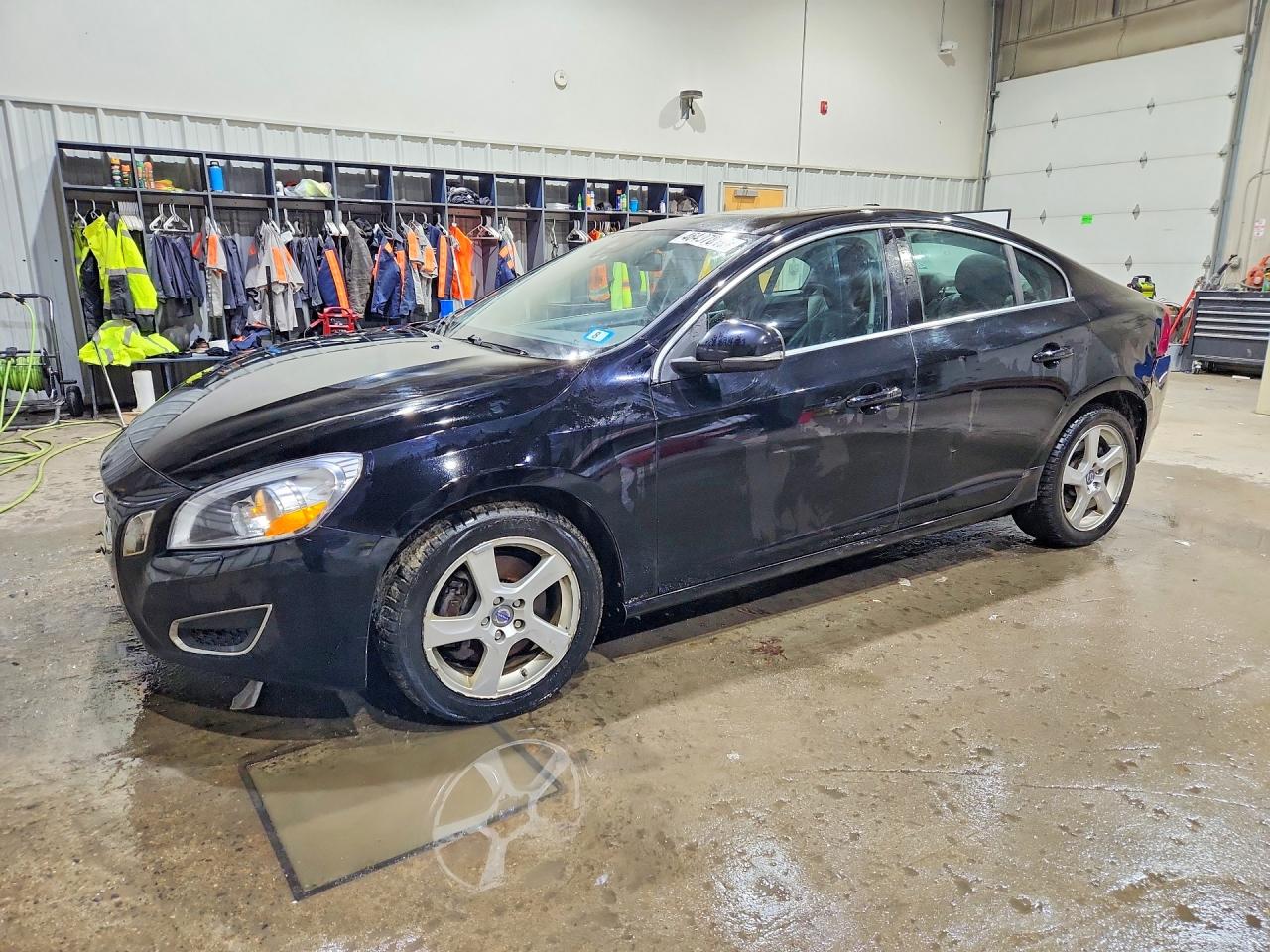 2013 VOLVO S60