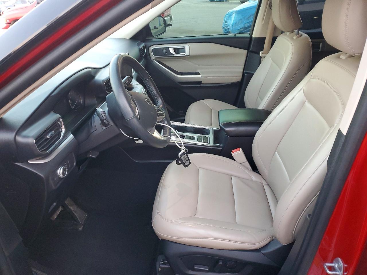 2021 FORD EXPLORER XLT photo 7
