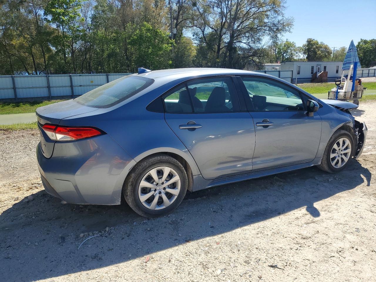 2022 TOYOTA COROLLA LE photo 5