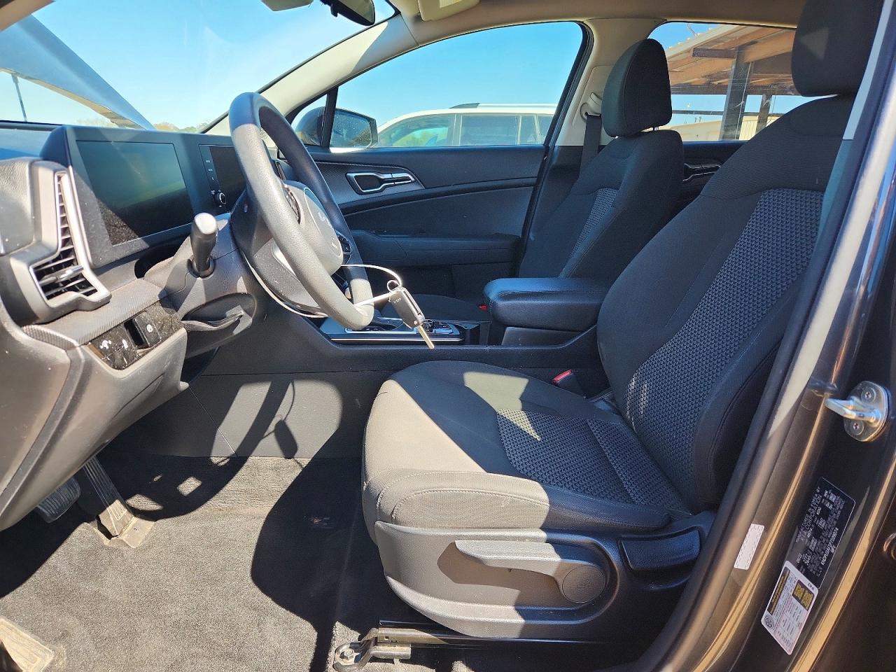 2023 KIA SPORTAGE LX photo 7