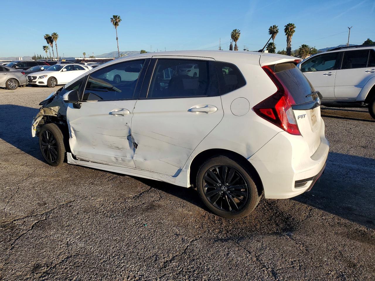 2018 HONDA FIT SPORT photo 2
