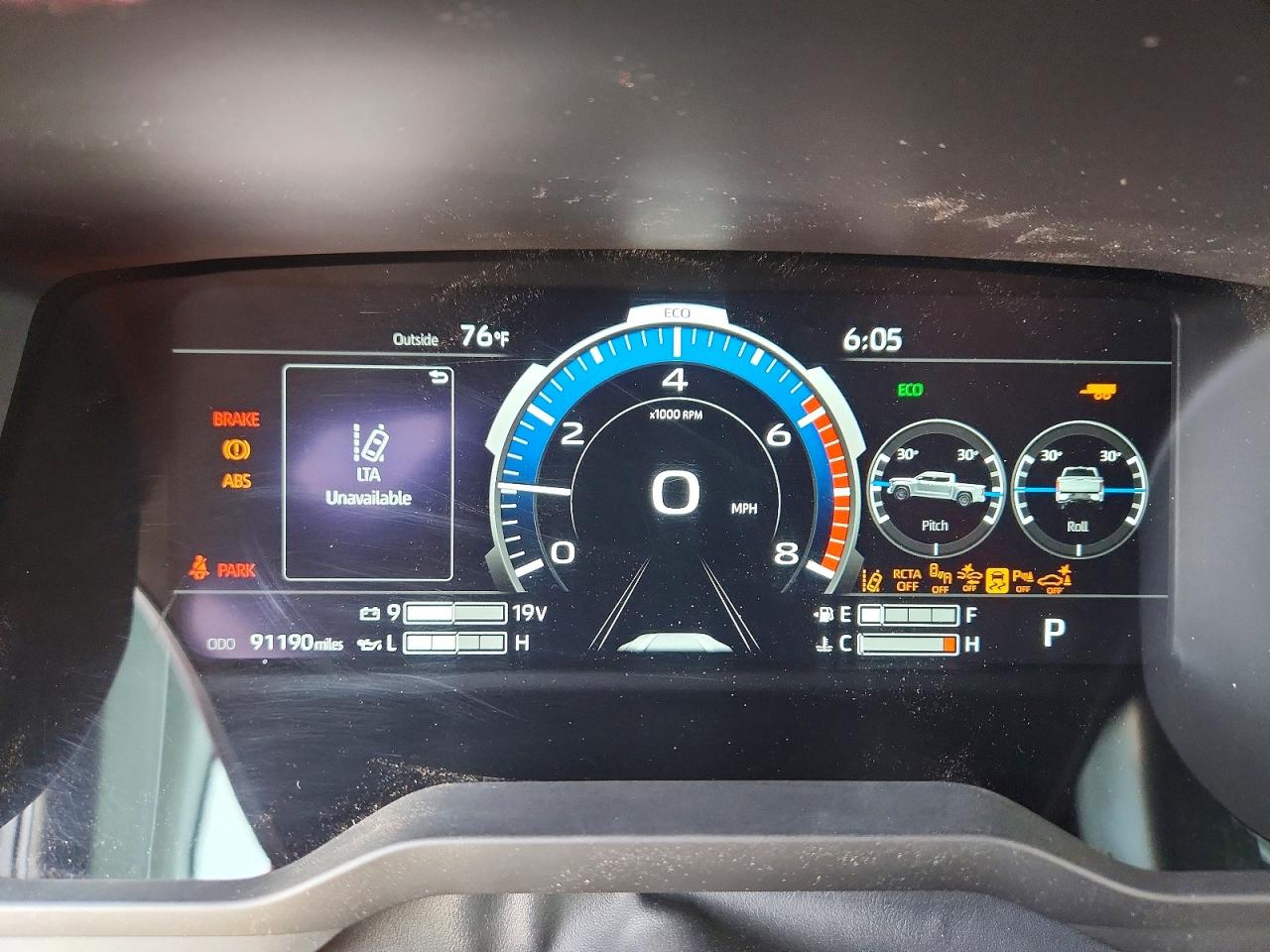 2024 TOYOTA TUNDRA PLATINUM photo 9