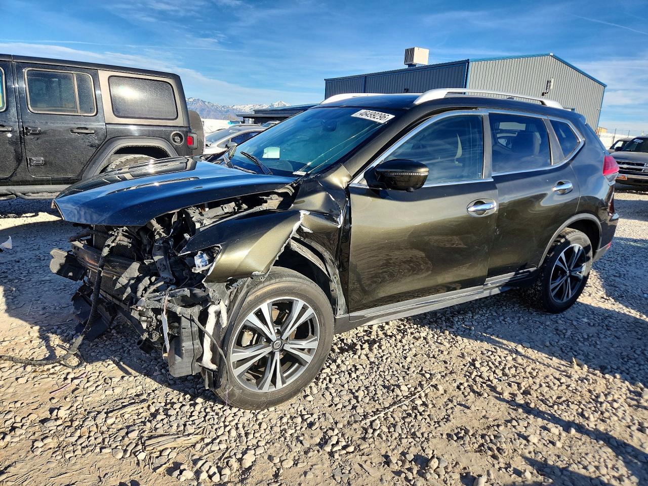 2017 NISSAN ROGUE