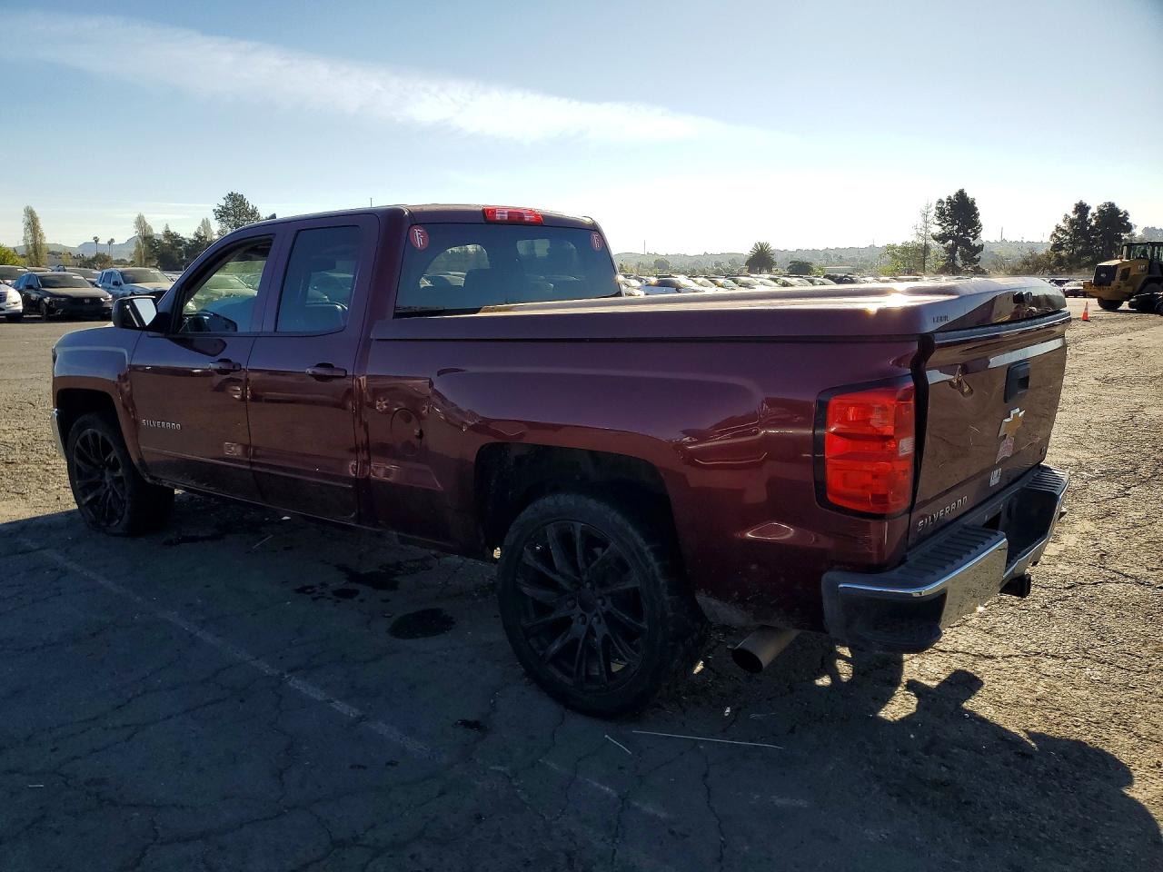 2016 CHEVROLET SILVERADO C1500 LT photo 2