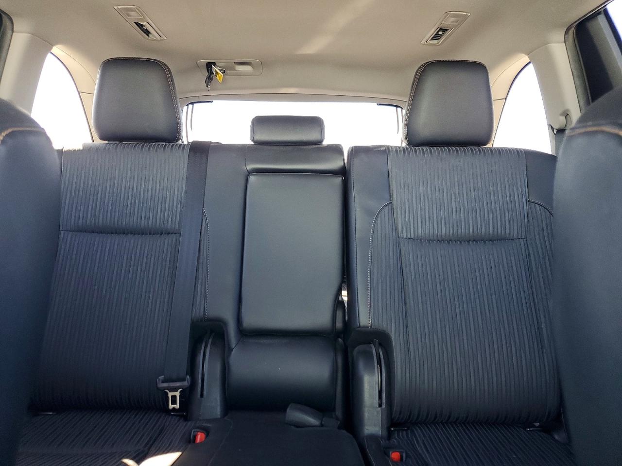 2019 TOYOTA HIGHLANDER LE PLUS photo 10