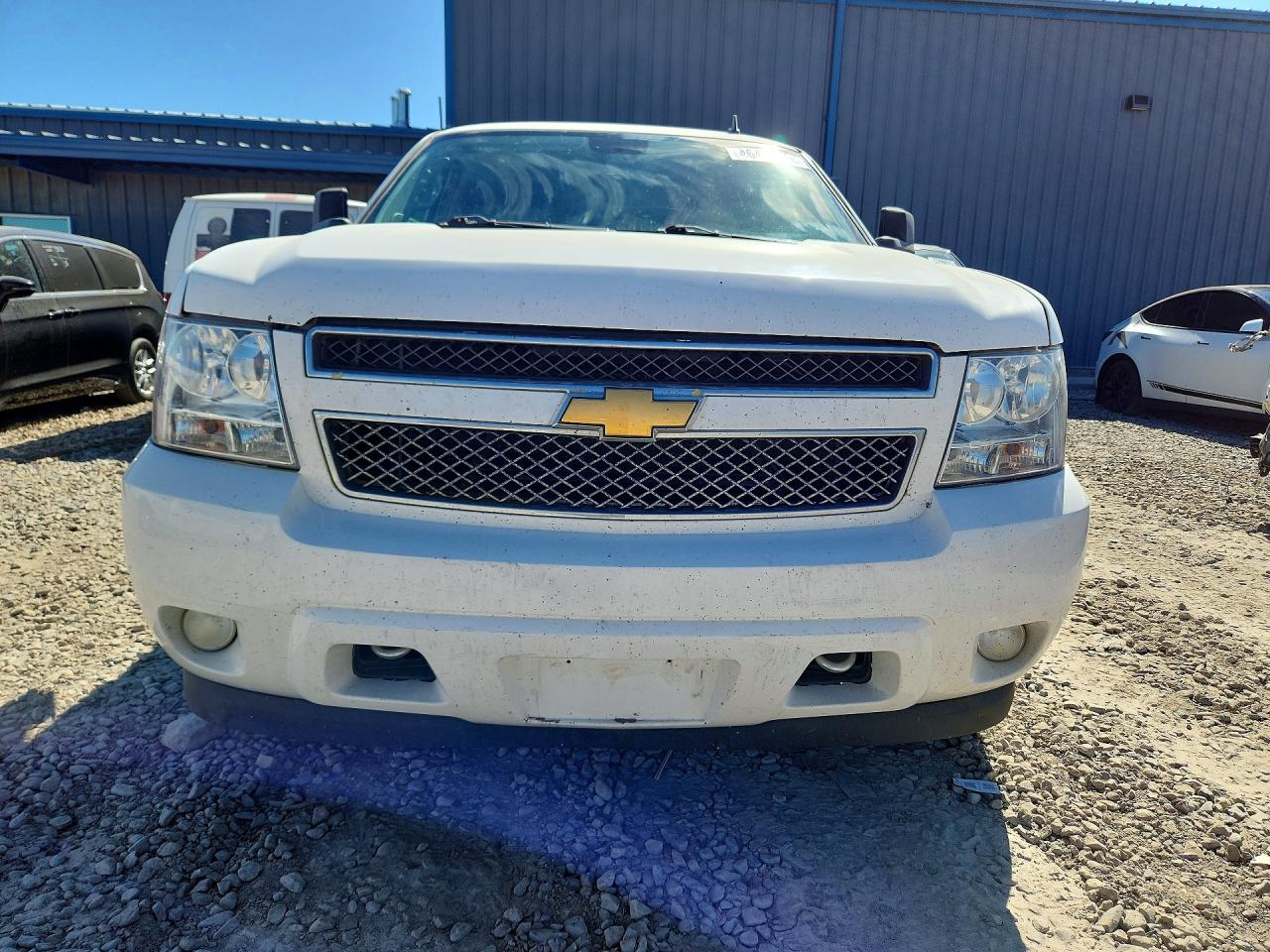 2013 CHEVROLET SUBURBAN K1500 LTZ photo 9