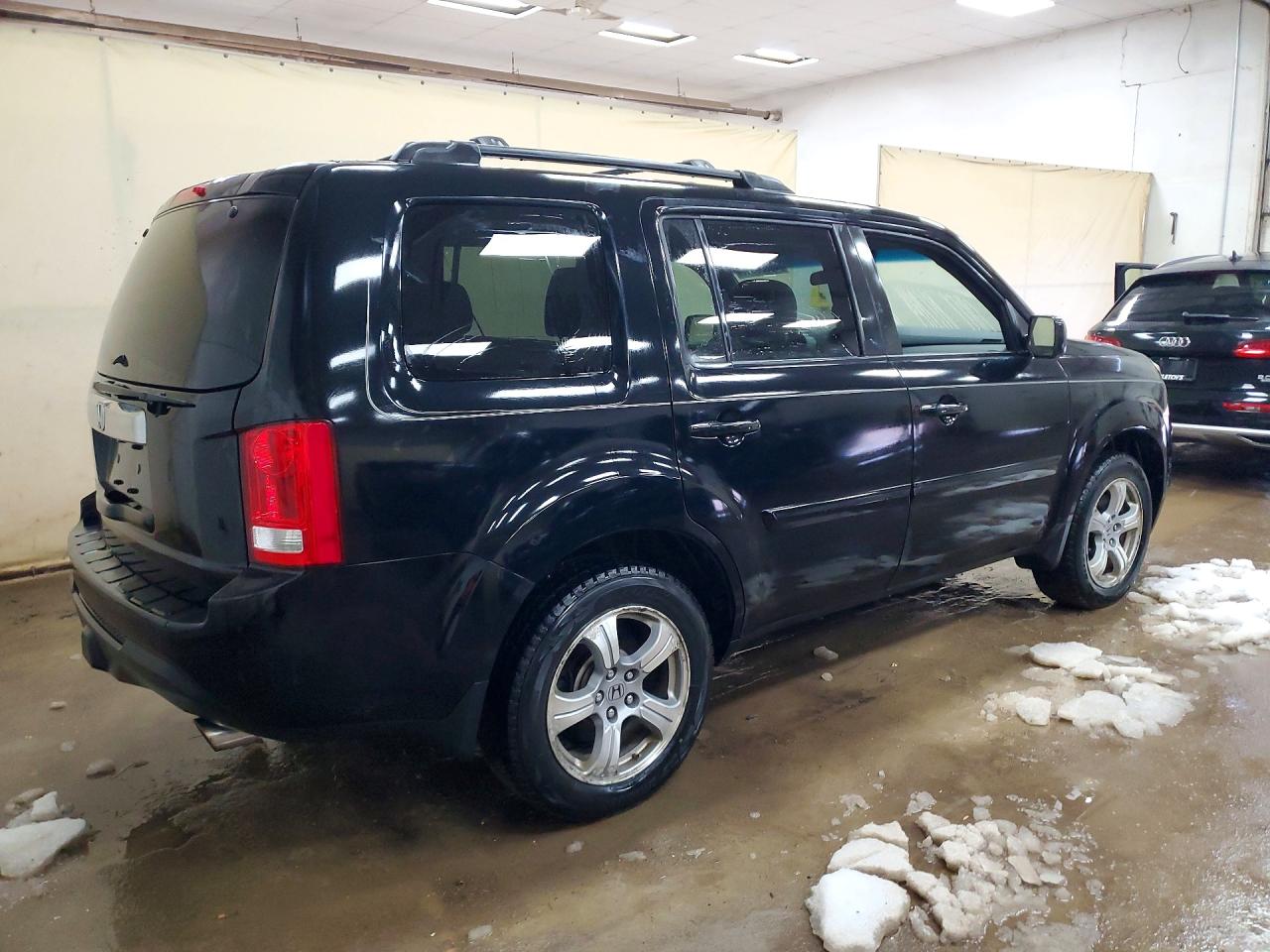 2012 HONDA PILOT EX photo 5