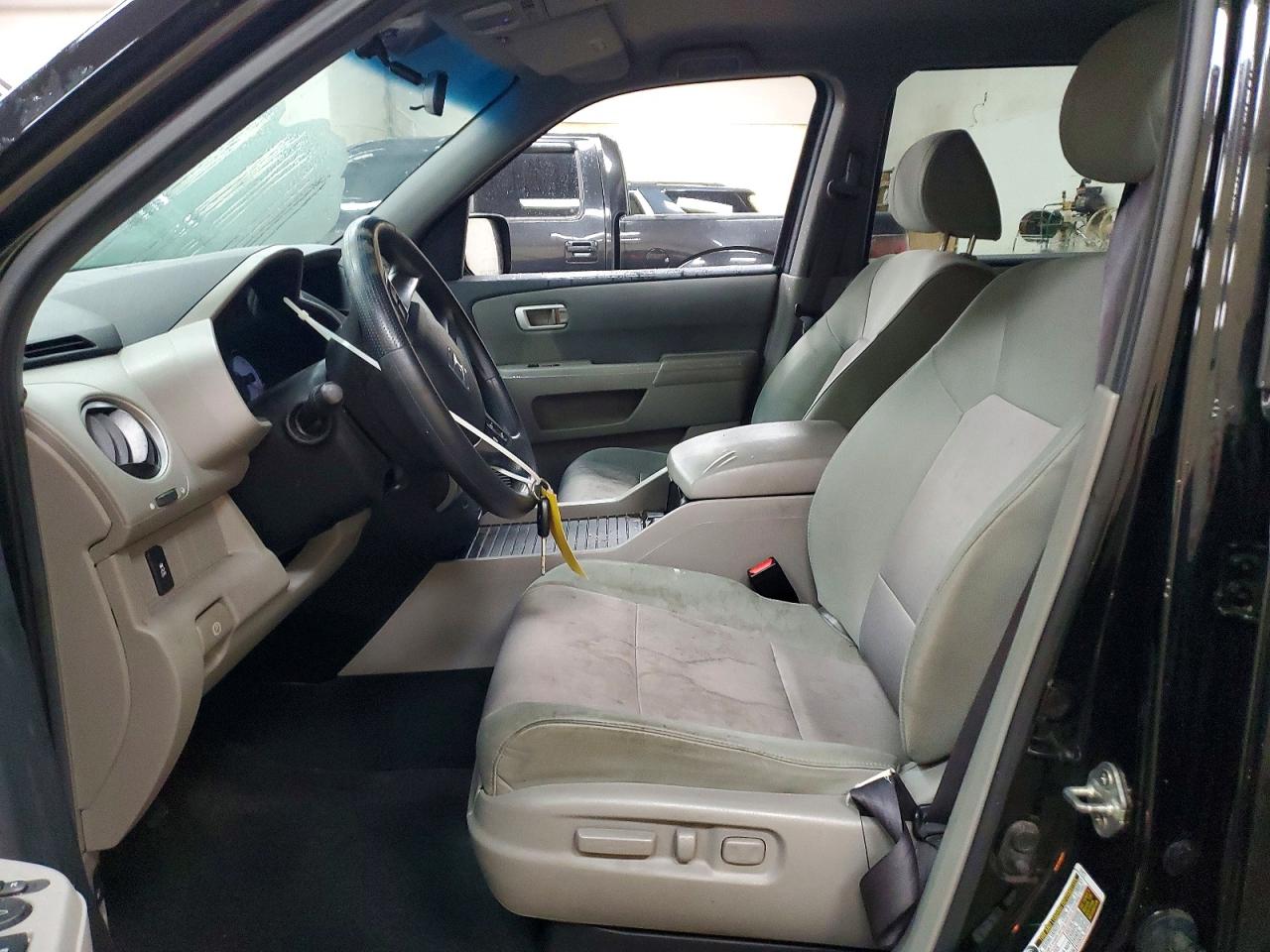 2012 HONDA PILOT EX photo 13