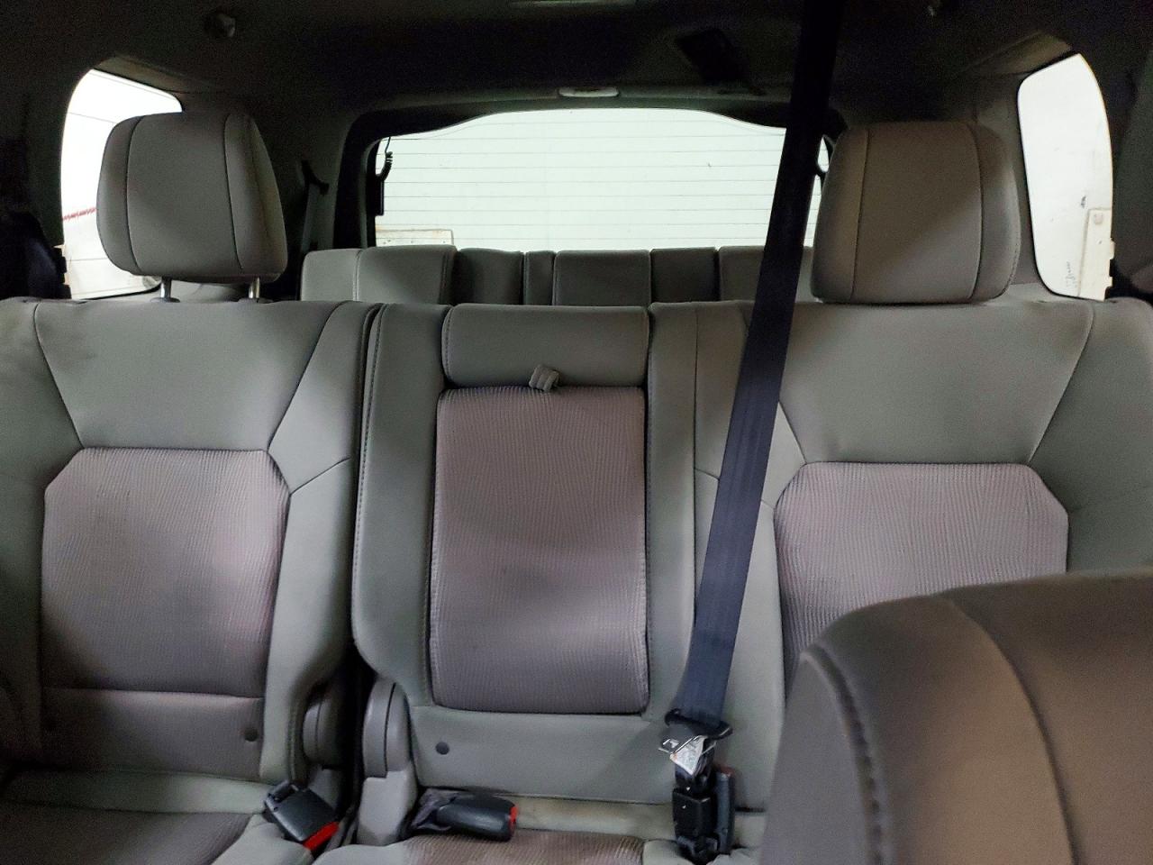2012 HONDA PILOT EX photo 19