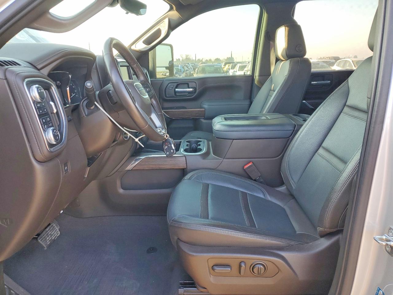 2021 GMC SIERRA K2500 DENALI photo 7