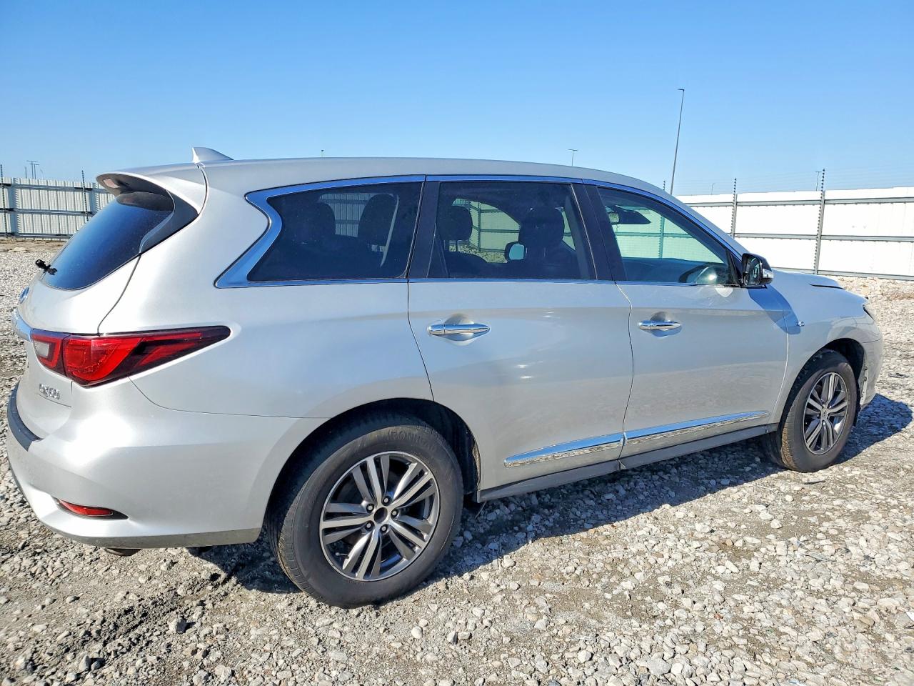 2020 INFINITI QX60 PURE photo 5