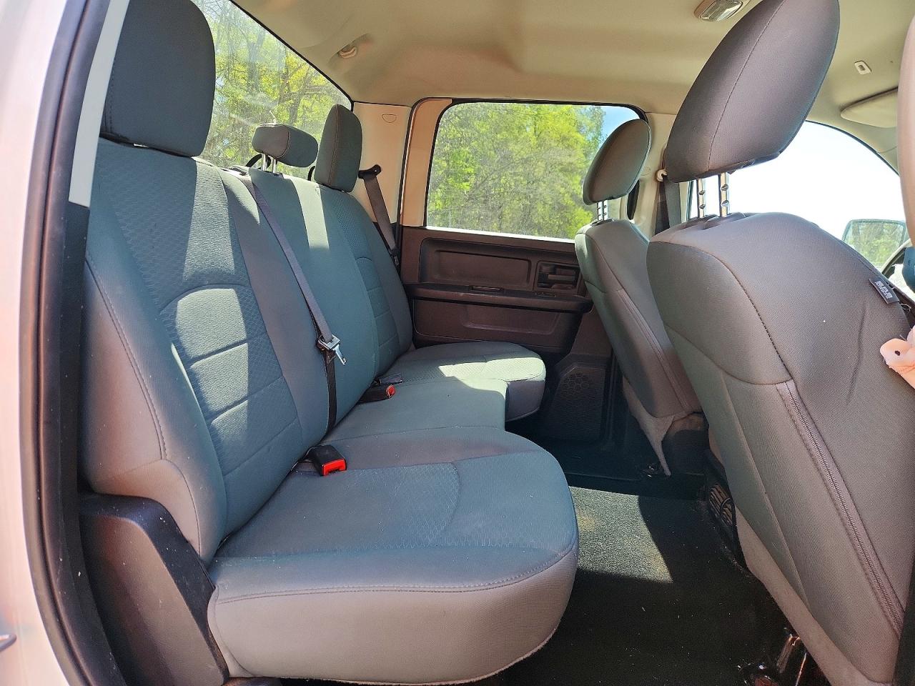 2018 RAM 1500 ST photo 28