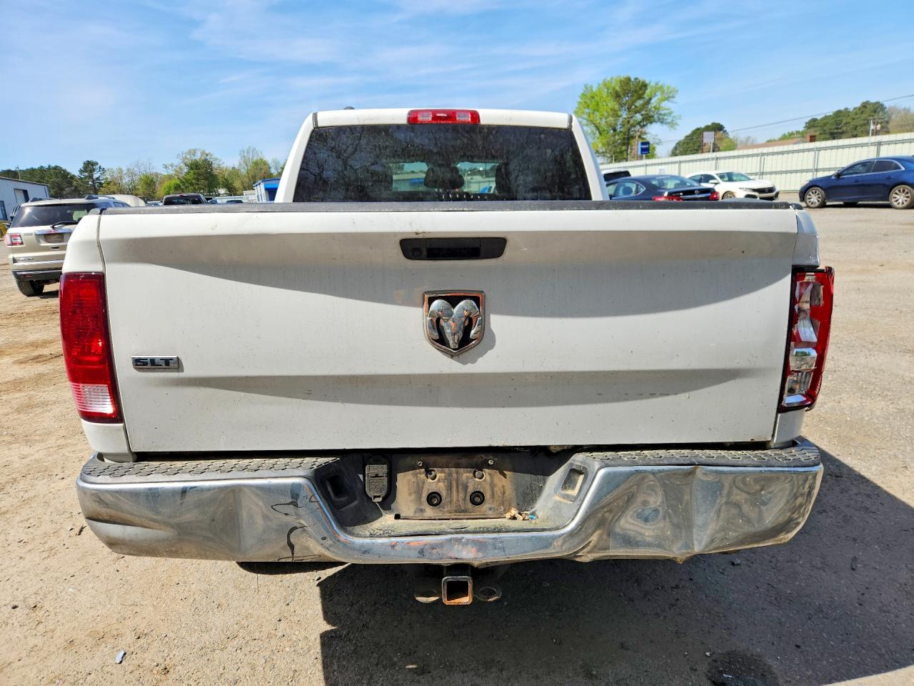 2018 RAM 1500 ST photo 16