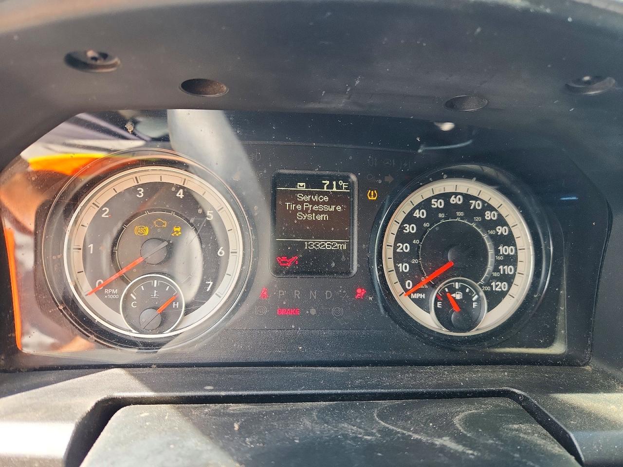 2018 RAM 1500 ST photo 25