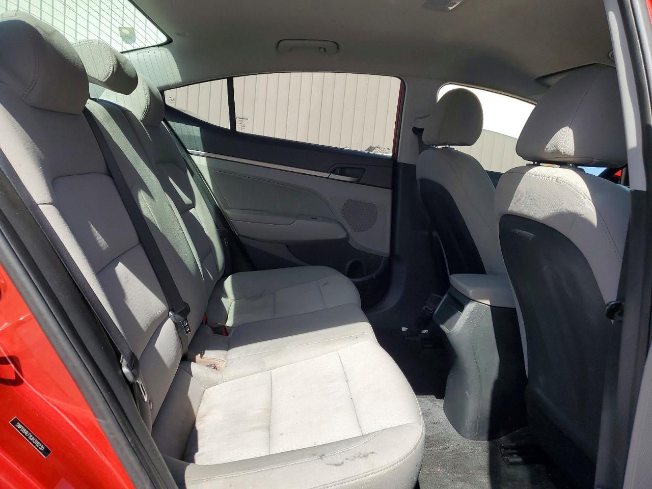 2018 HYUNDAI ELANTRA SEL photo 19