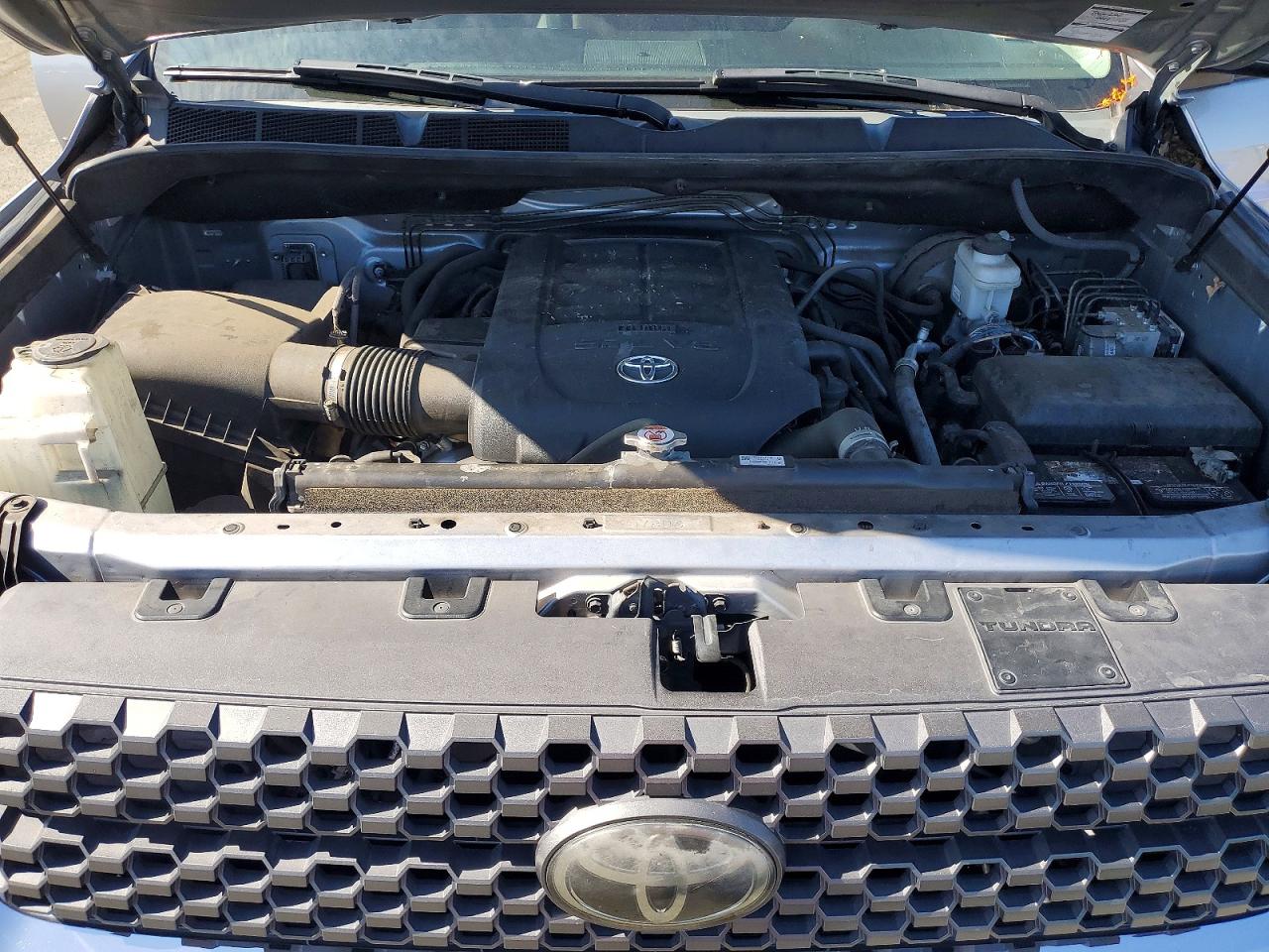 2018 TOYOTA TUNDRA SR5 photo 11
