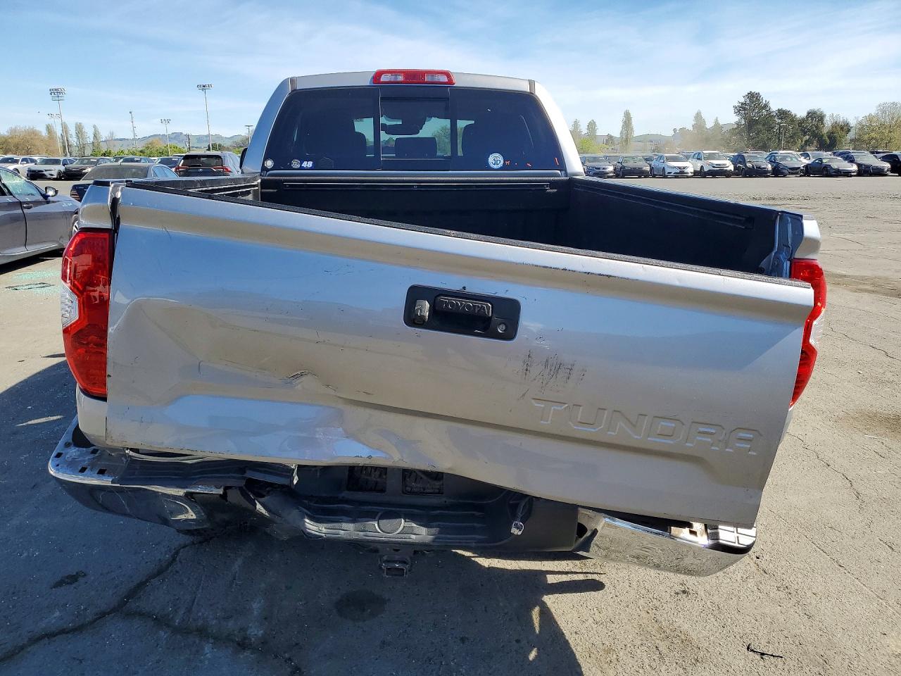 2018 TOYOTA TUNDRA SR5 photo 6