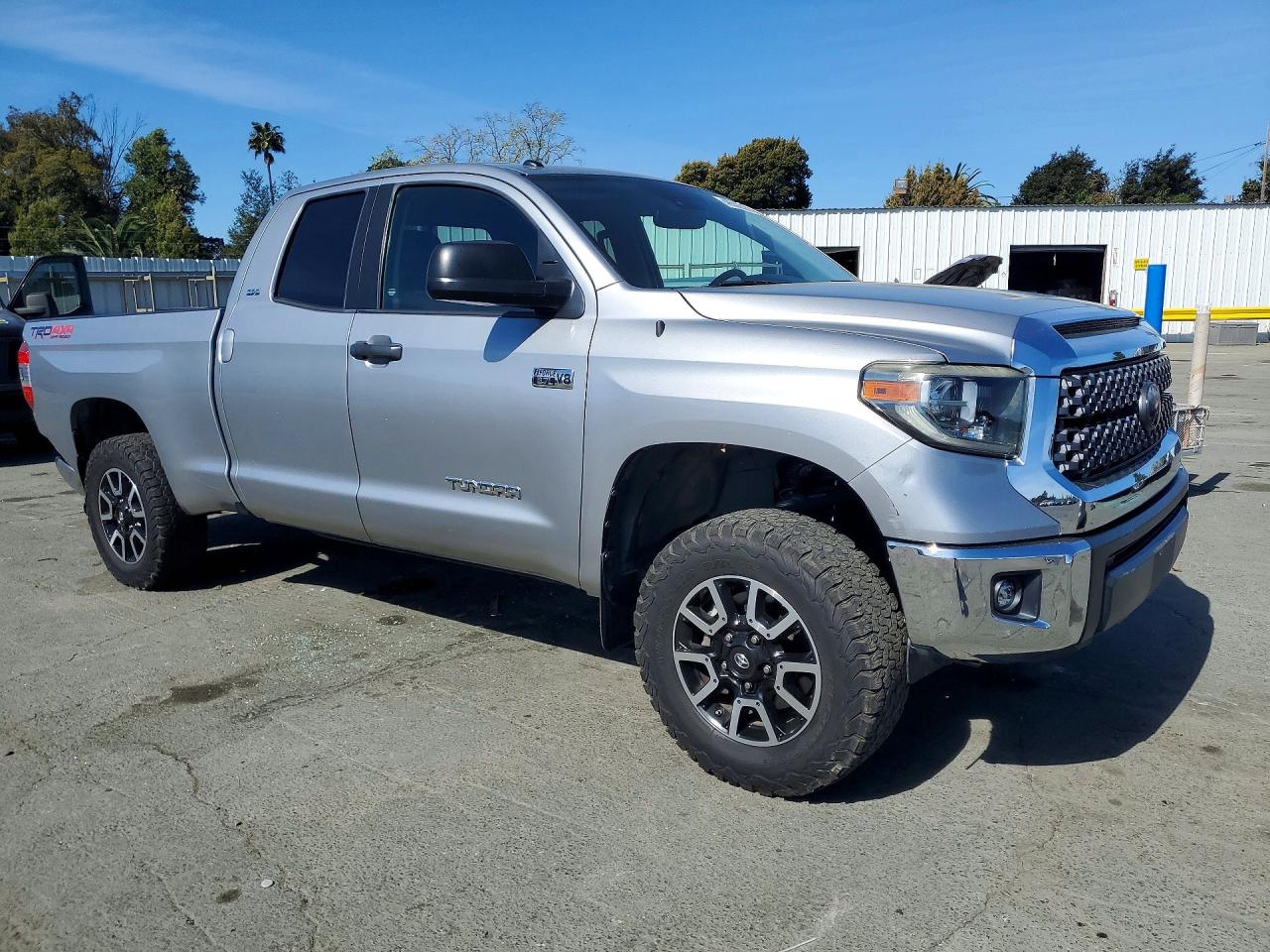 2018 TOYOTA TUNDRA SR5 photo 4