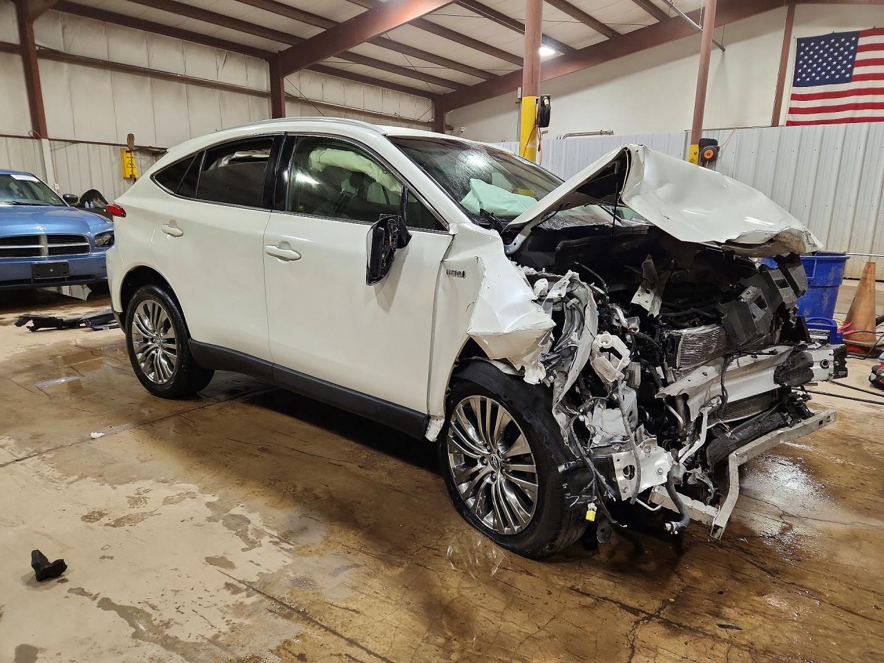 2021 TOYOTA VENZA XLE photo 7