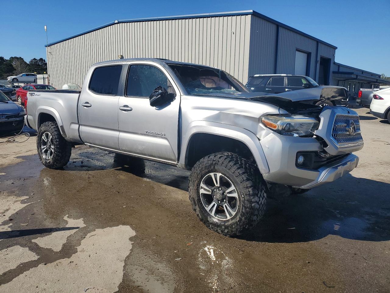 2017 TOYOTA TACOMA TRD SPORT photo 4