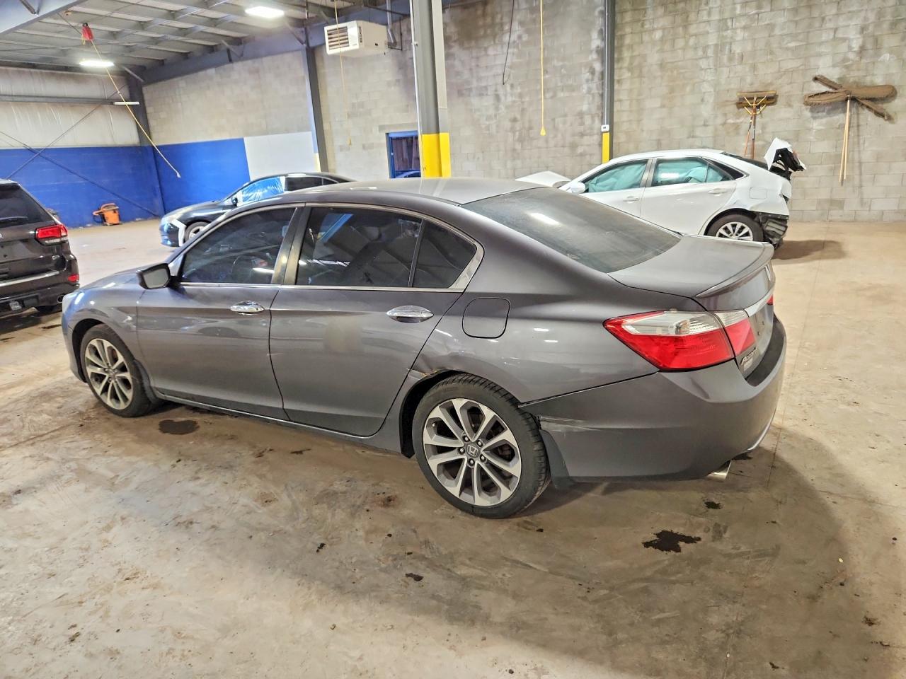 2013 HONDA ACCORD SPORT photo 4