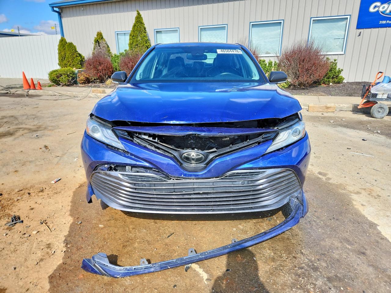 2018 TOYOTA CAMRY XLE photo 5