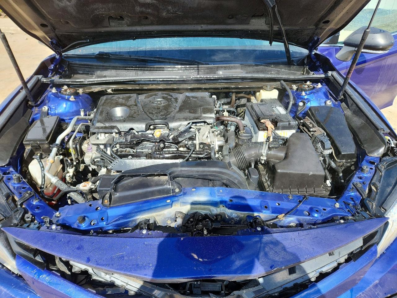 2018 TOYOTA CAMRY XLE photo 11