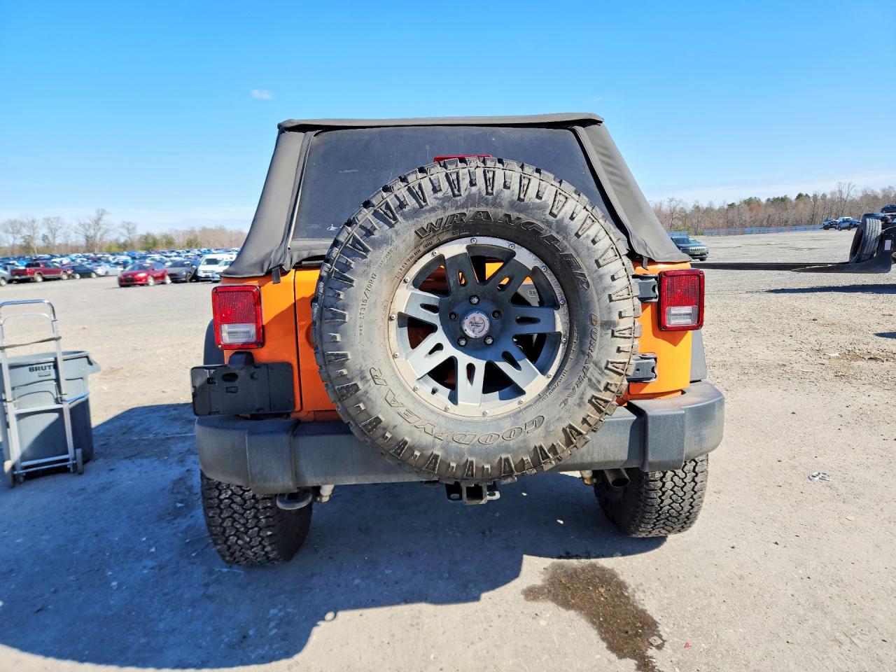 2012 JEEP WRANGLER UNLIMITED SPORT photo 16
