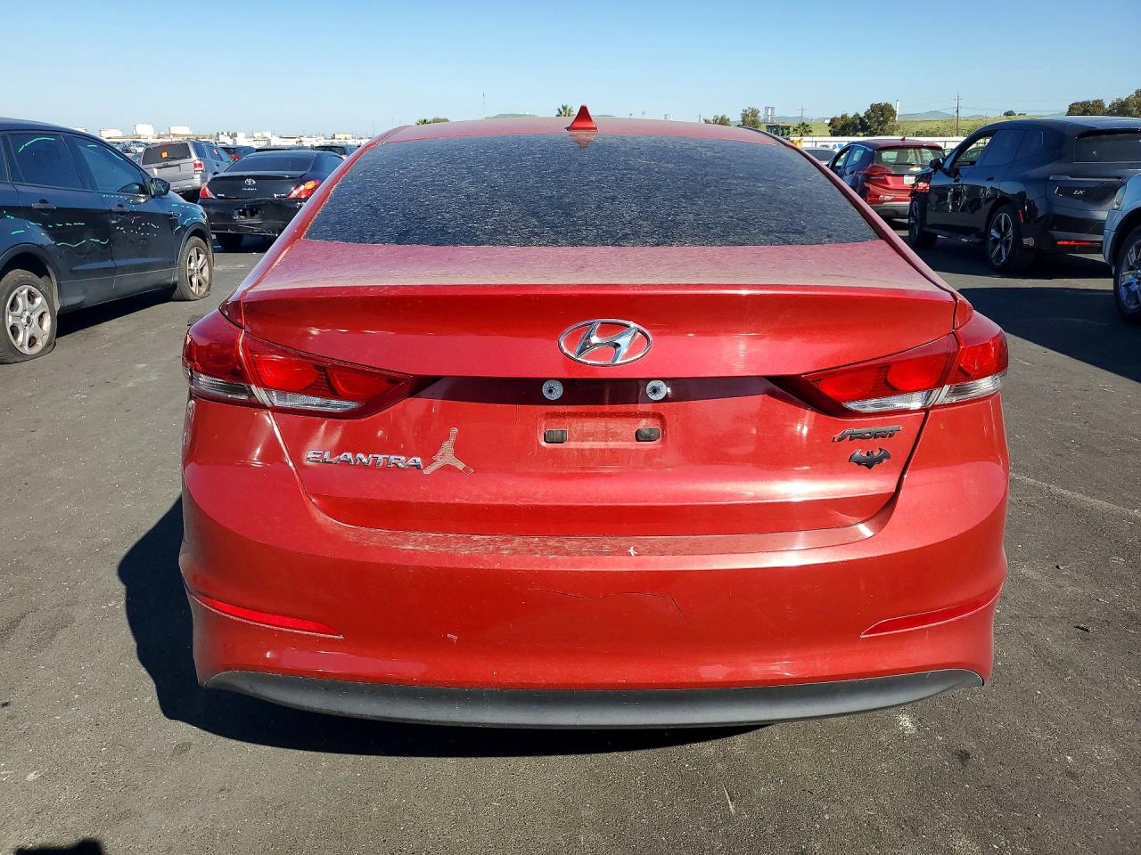 2018 HYUNDAI ELANTRA SEL photo 6