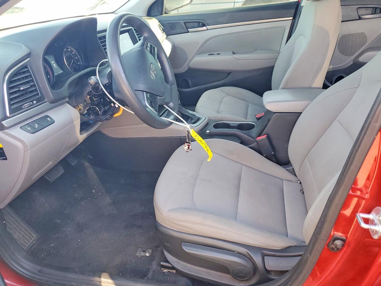2018 HYUNDAI ELANTRA SEL photo 7