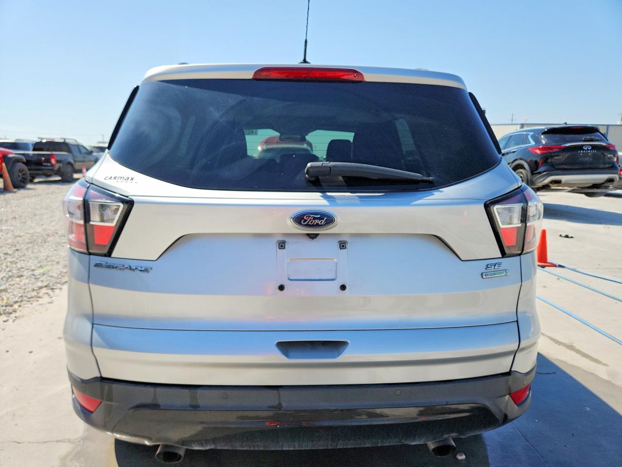 2017 FORD ESCAPE SE photo 11