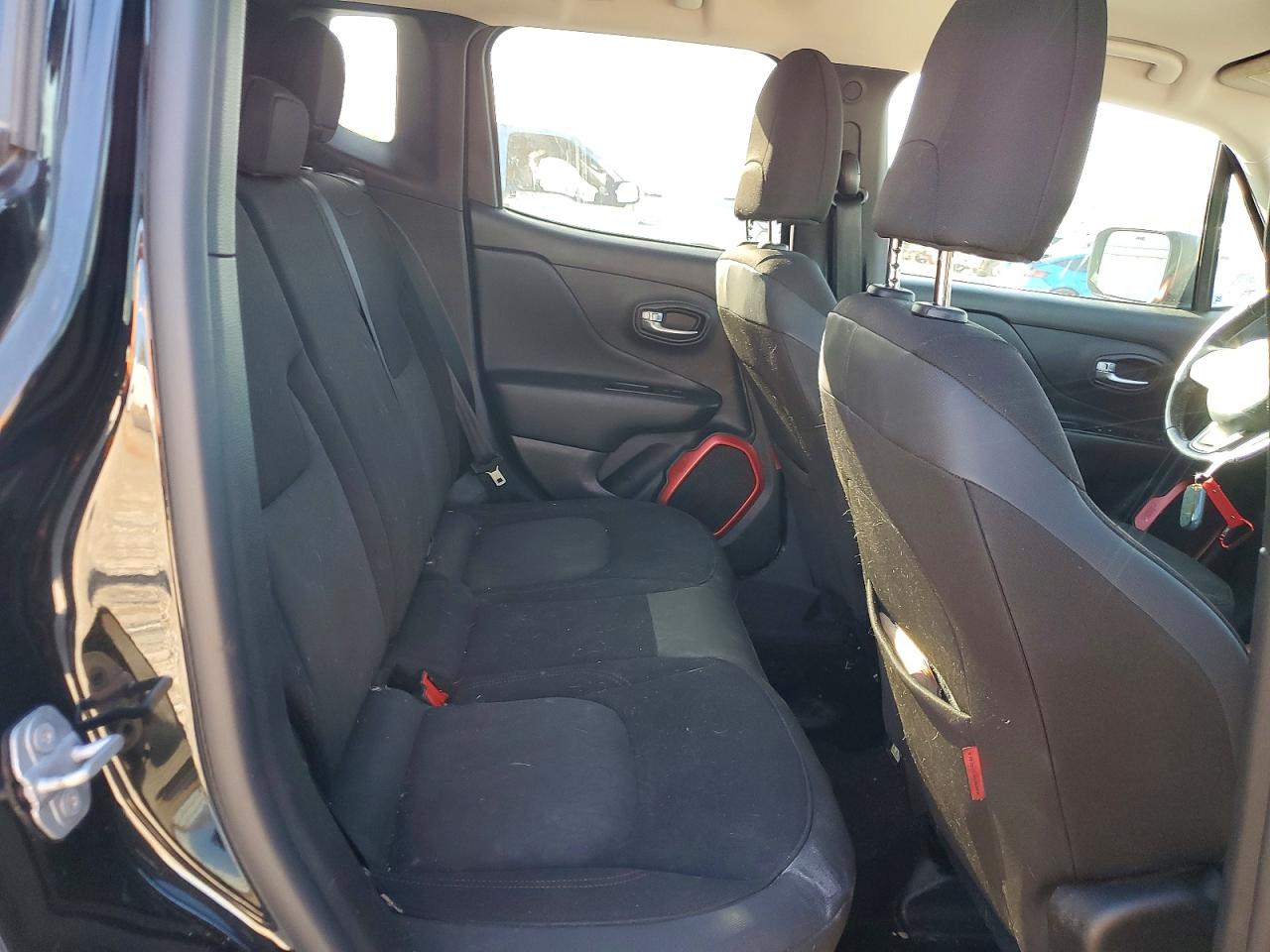 2017 JEEP RENEGADE TRAILHAWK photo 28