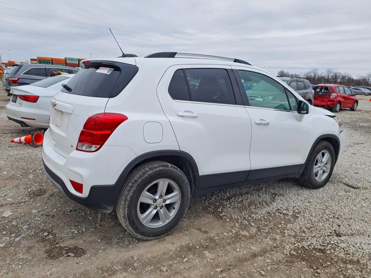 2019 CHEVROLET TRAX 1LT photo 3