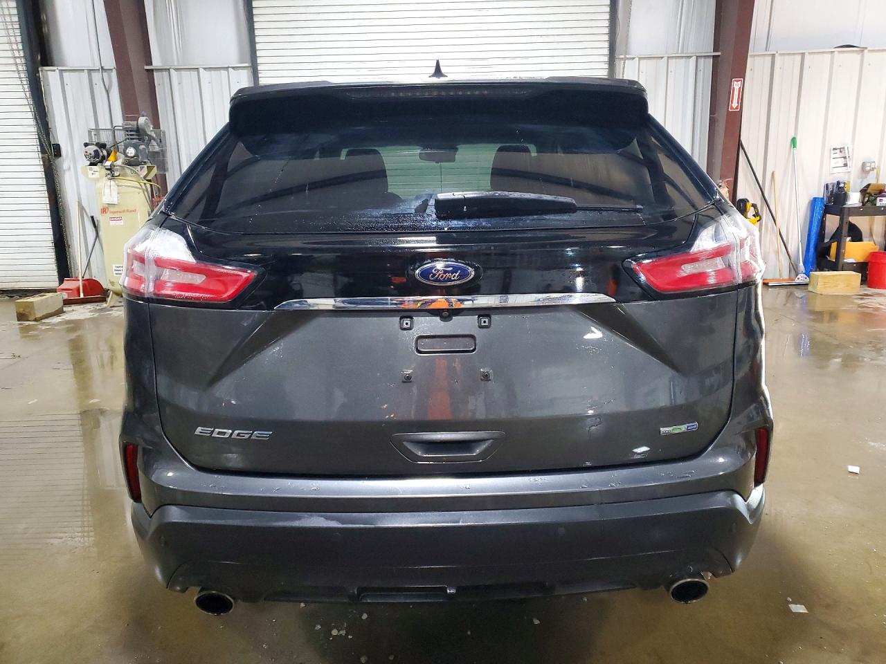 2020 FORD EDGE SE photo 11