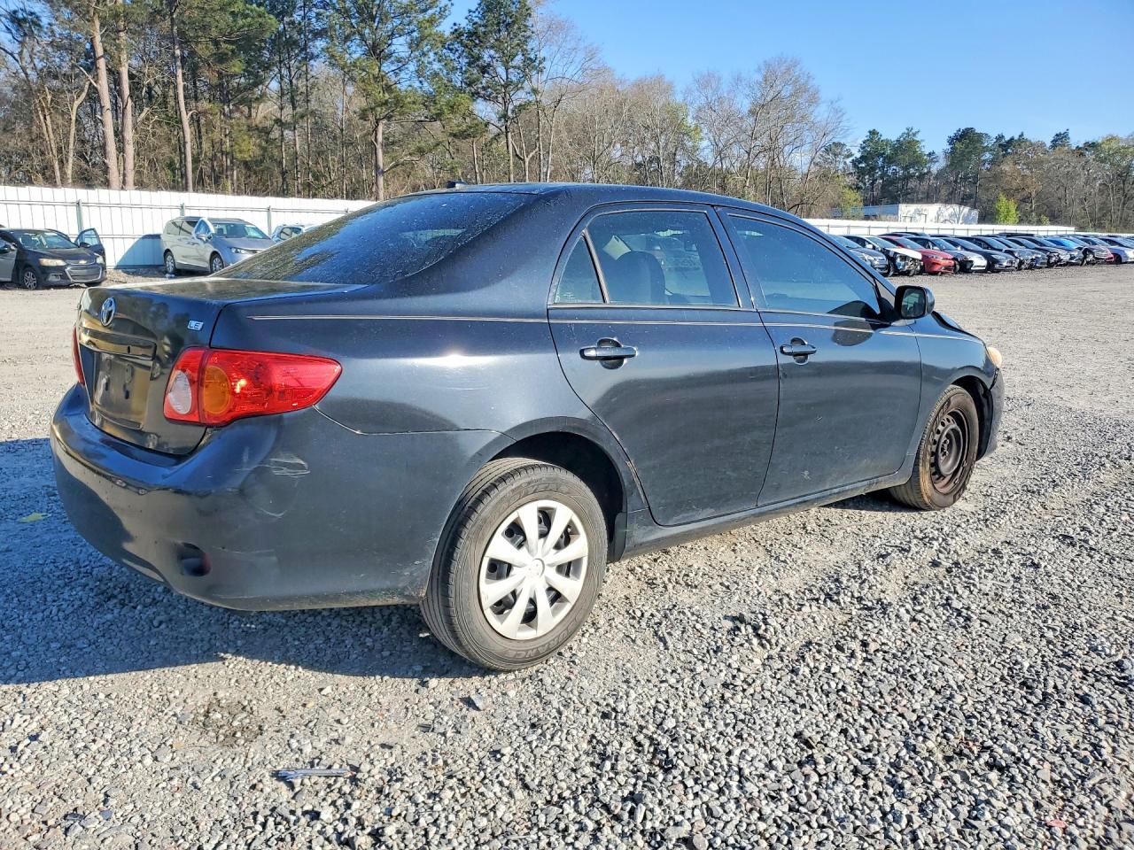 2010 TOYOTA COROLLA photo 5