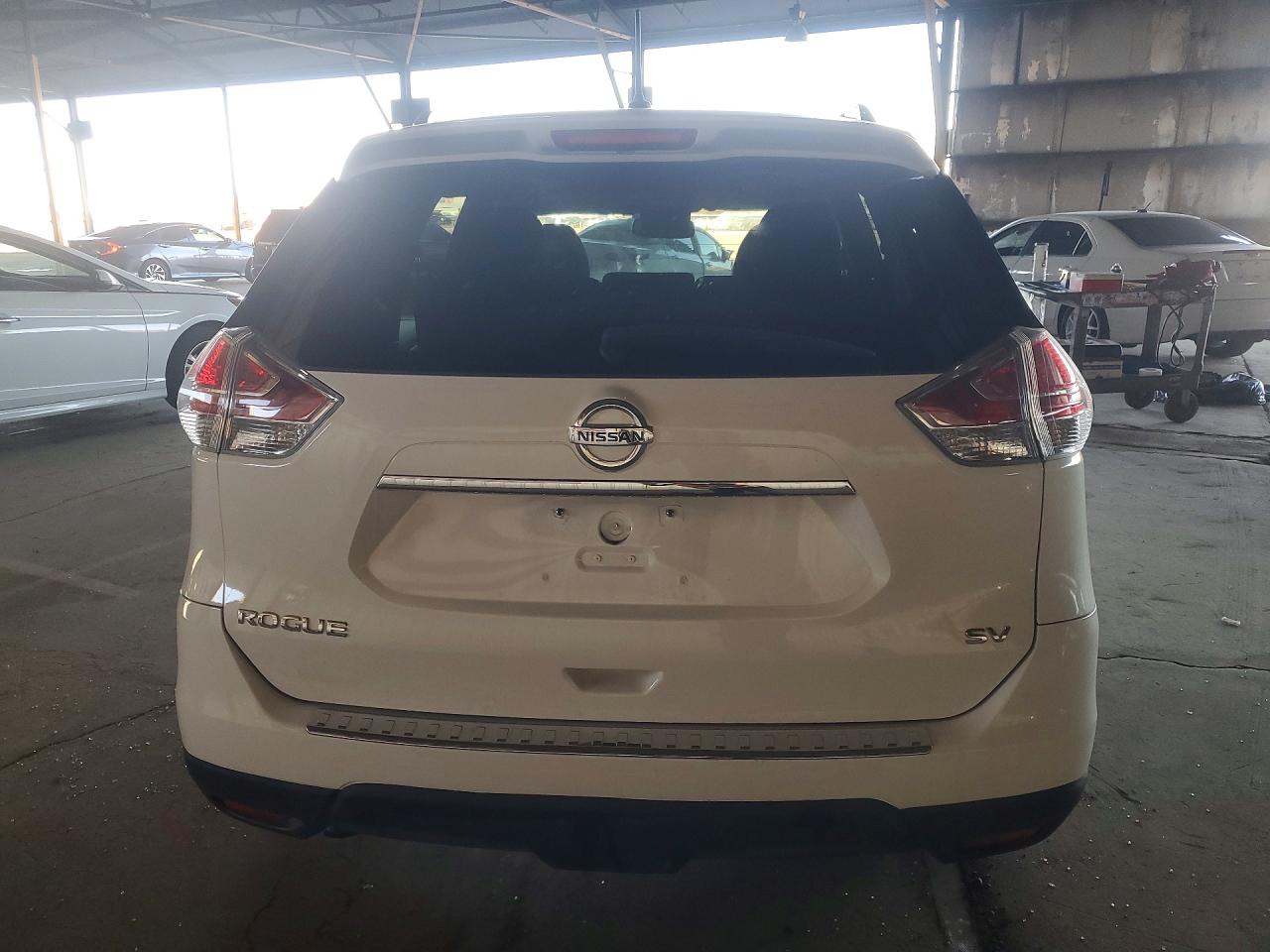 2016 NISSAN ROGUE SV photo 6