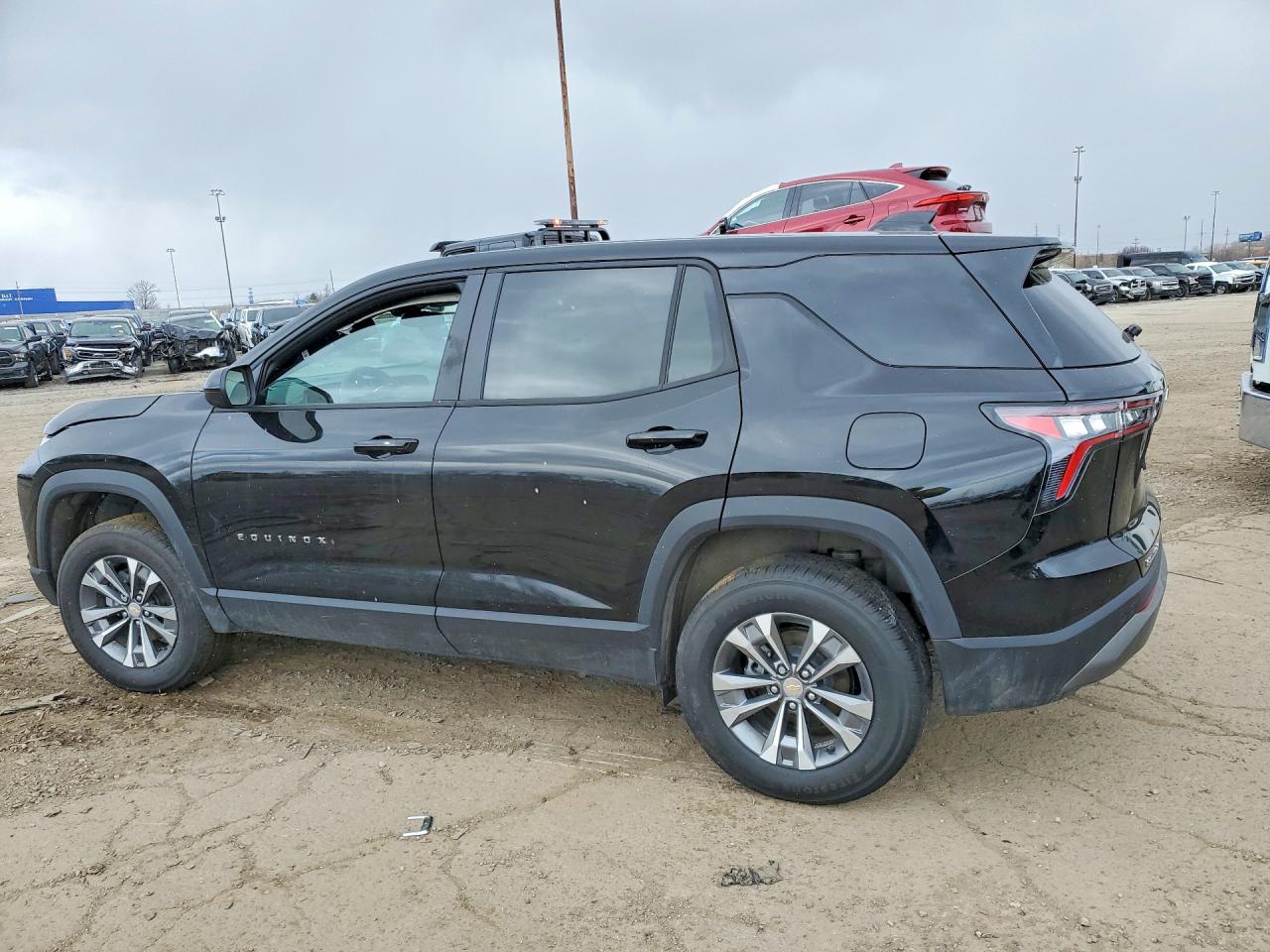 2026 CHEVROLET EQUINOX LT photo 2