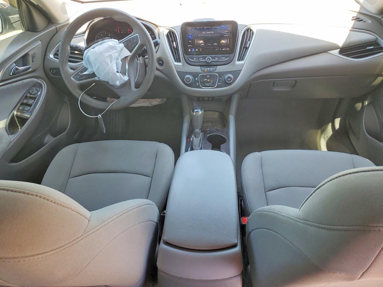 2020 CHEVROLET MALIBU LS photo 15