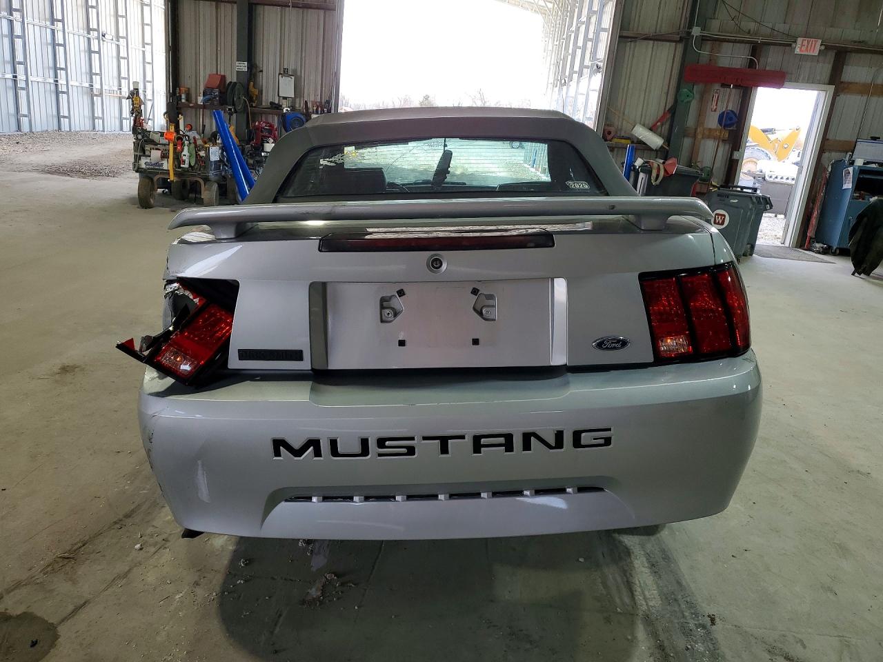2002 FORD MUSTANG photo 6