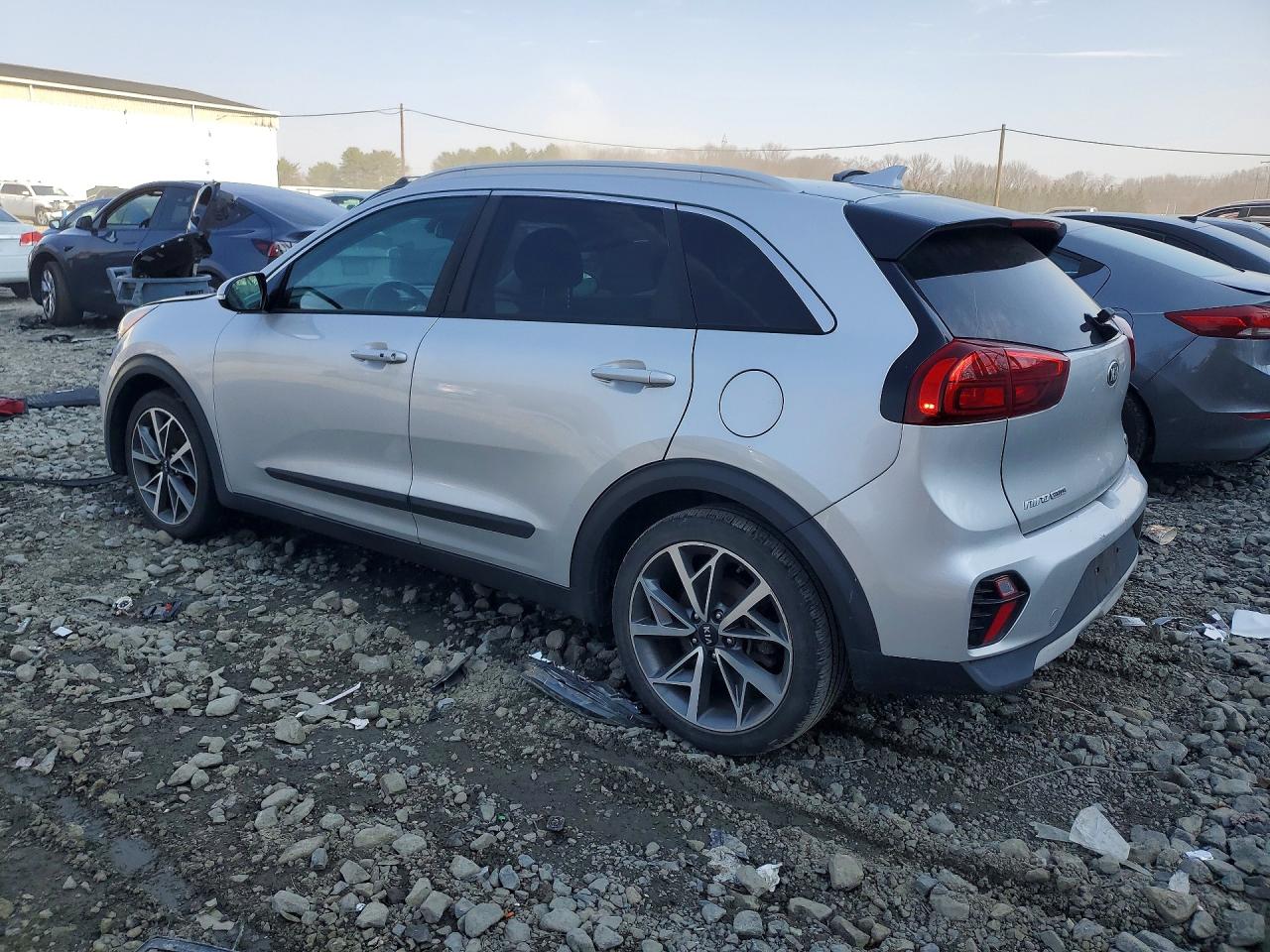 2020 KIA NIRO TOURING photo 2