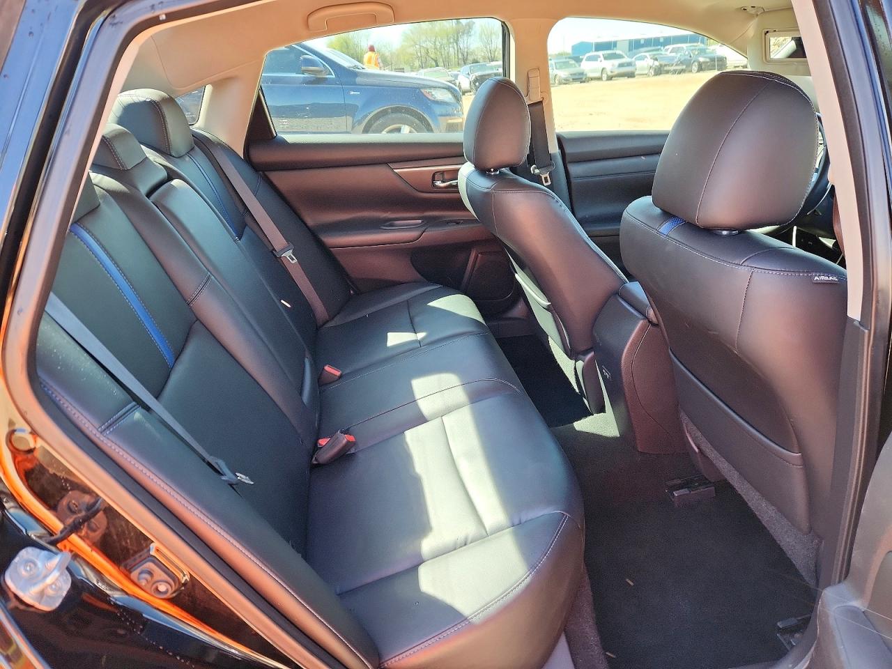 2018 NISSAN ALTIMA 2.5 SR photo 28