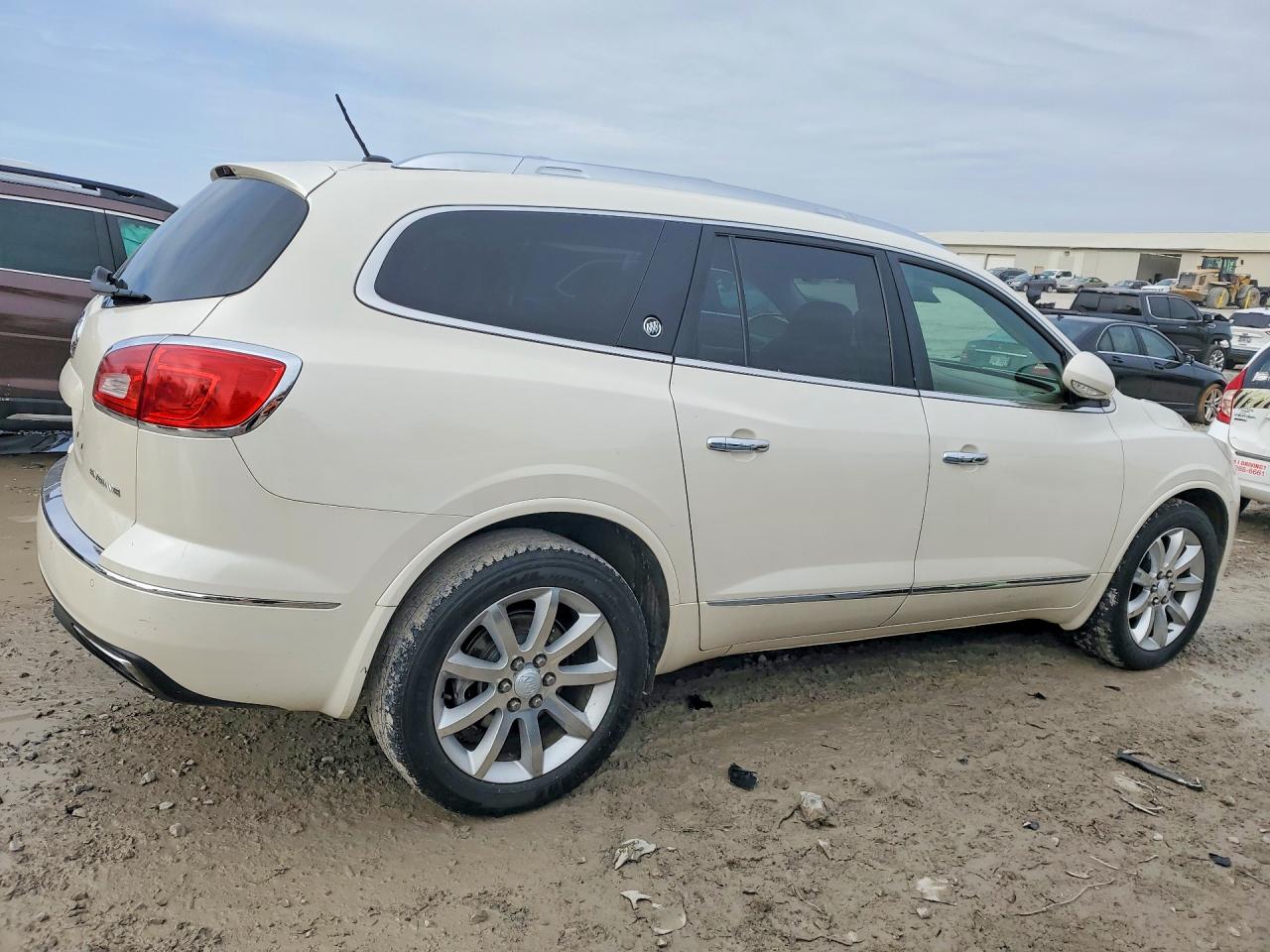 2014 BUICK ENCLAVE photo 3
